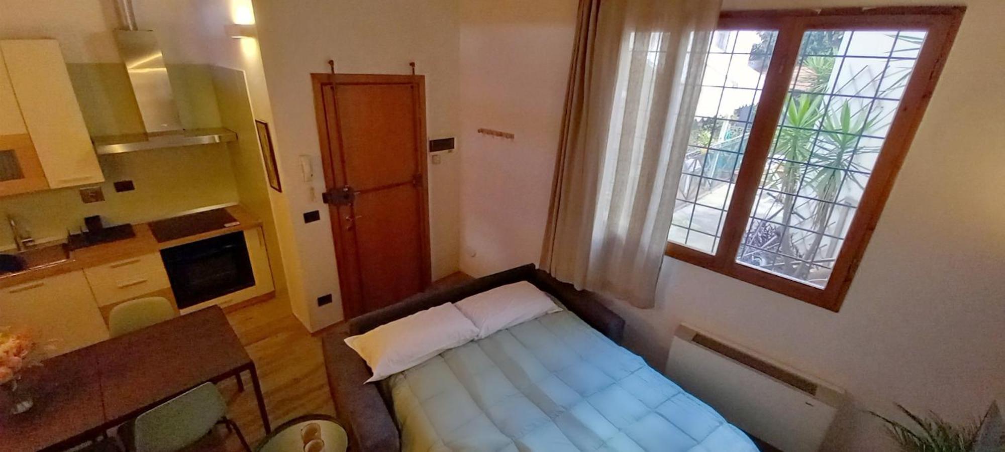 Appartamento Tuscan Loft - 7 Guests With Patio Firenze