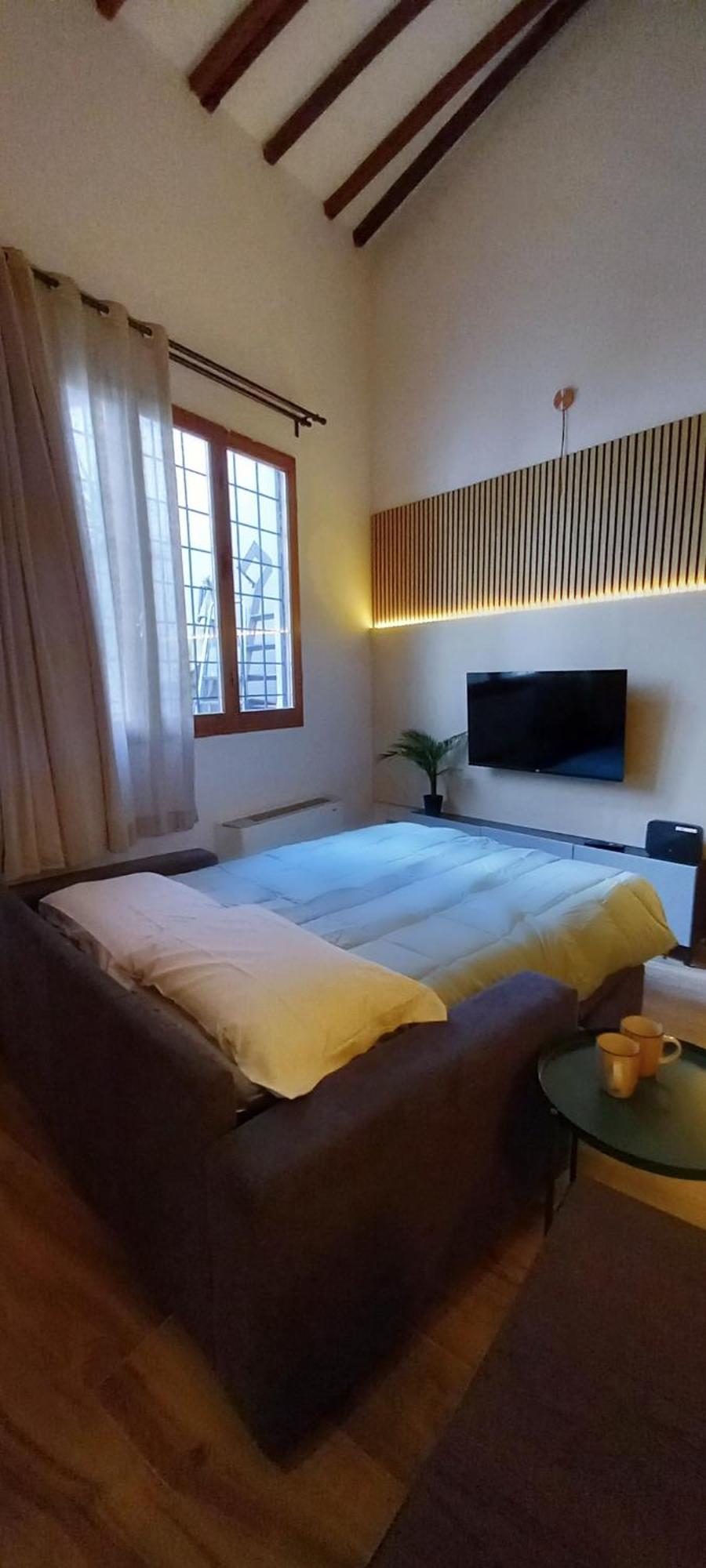 Tuscan Loft - 7 Guests With Patio Firenze